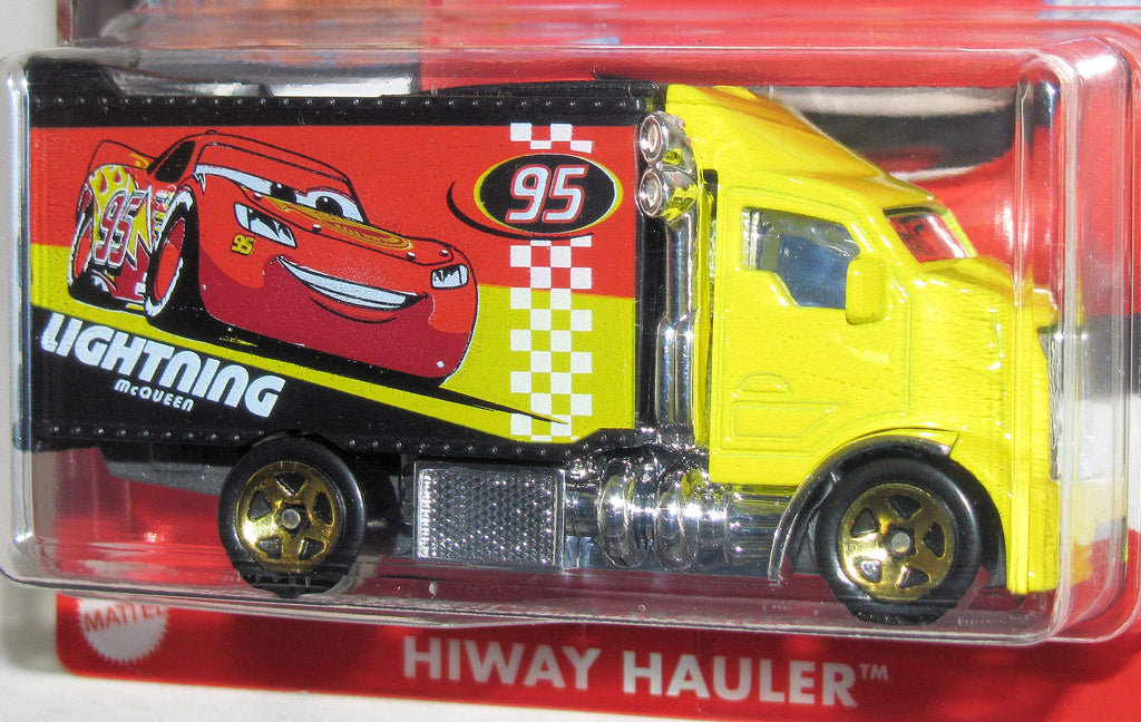 Hot Wheels Disney Pixar Cars Hiway Hauler Model Car Truck 1:64 Scale Metal Die-Cast Lightning McQueen Carl Ratchet Tools